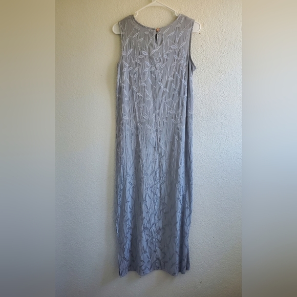 Suzanne Grae Sz 12 (Australian) Gray  Long Dress Slits On Bottom Side - Picture 2 of 7
